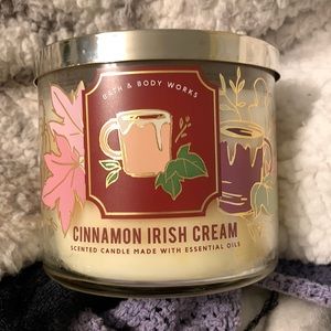 COPY - Bath & body works cinnamon Irish cream 3 wick